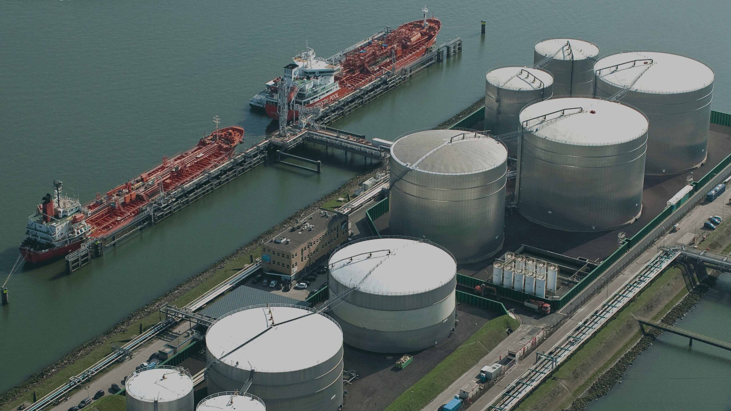 Semberina SP is a European oil company with a primary focus on the trading of hydrocarbons, refined crude oil, and natural gas.